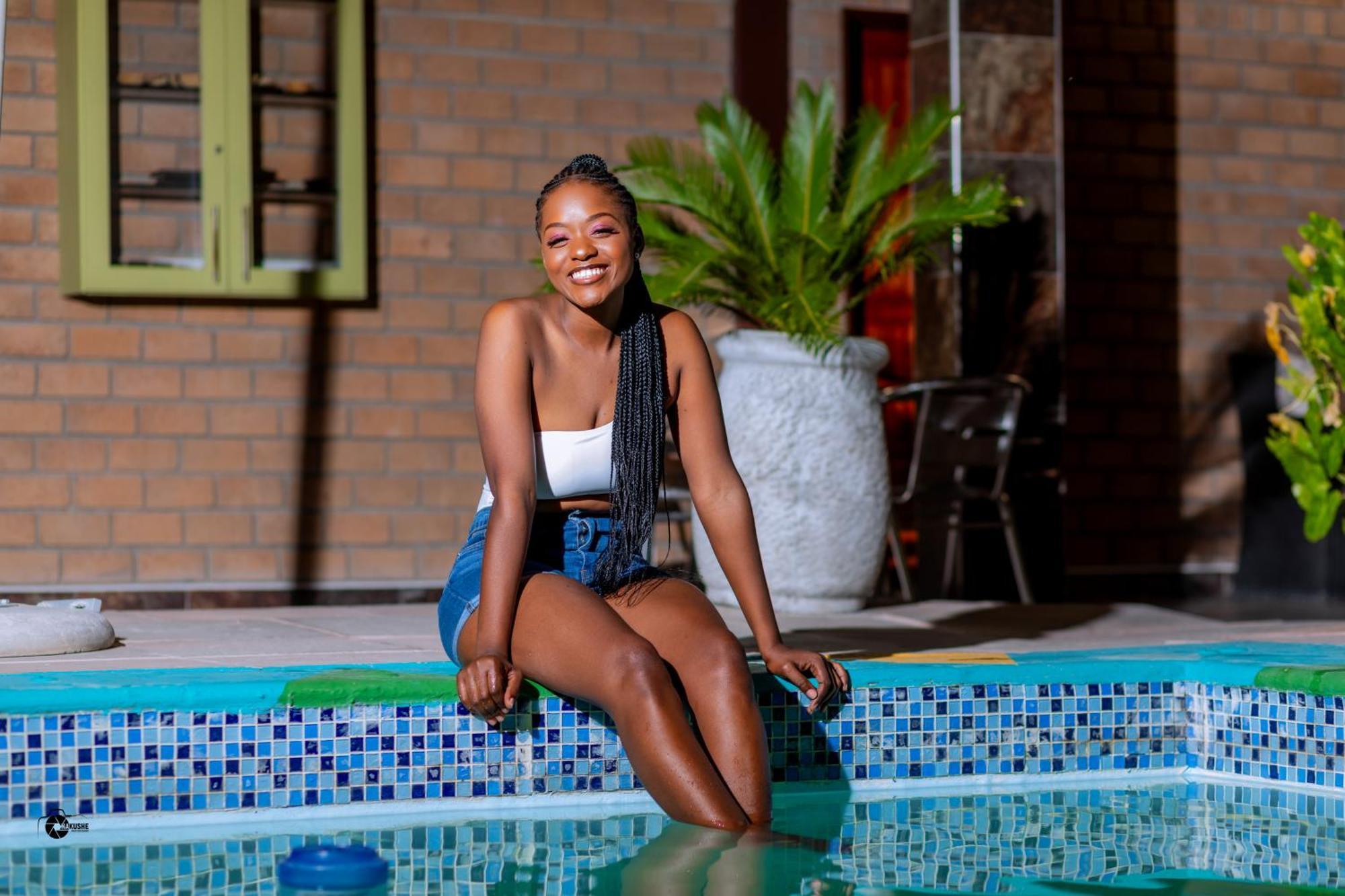 Road House Guest House Omuthiya Exterior photo